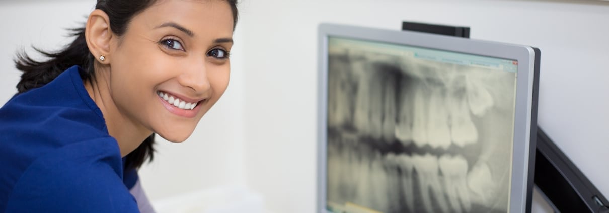 How to Become a Dental Assistant in 2019