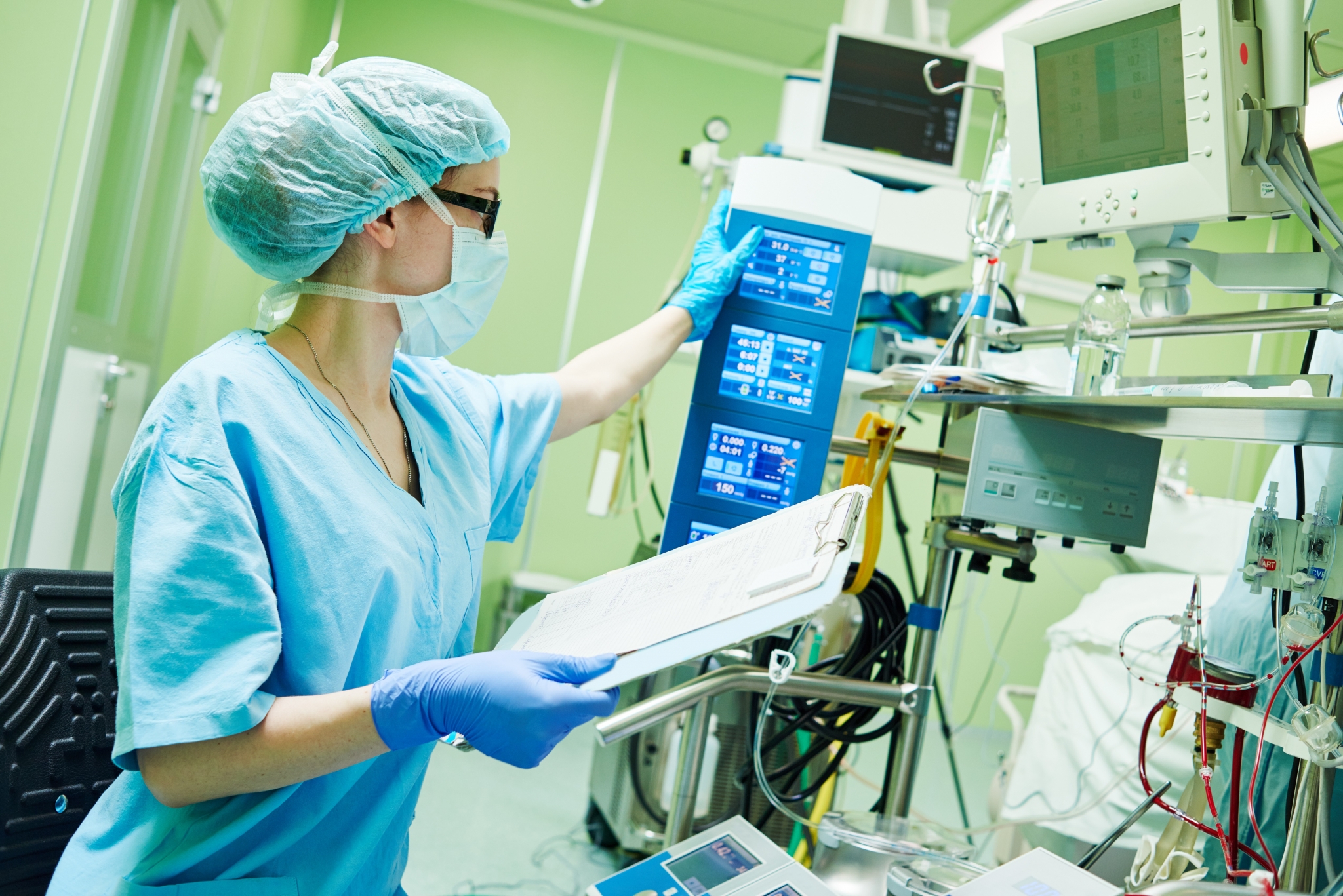 Differences Between Medical Assistants Vs Surgical Technologists Unitek College