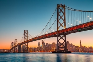 Vista del puente Golden Gate al atardecer